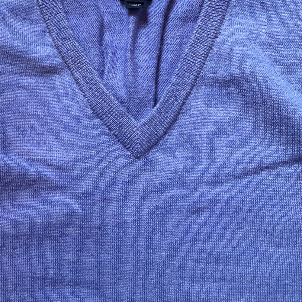 J. Crew Men's V-Neck Sweater - Lavender - Picture 5 of 5